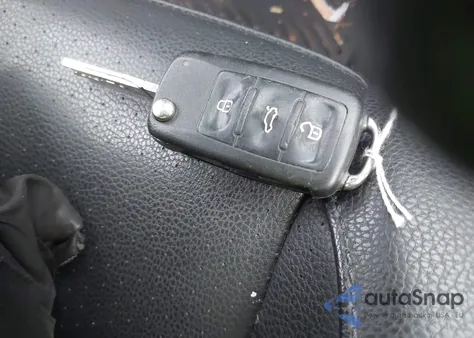 2010 Volkswagen Jetta Limited Edition from USA, damaged, VIN 3VWRZ7AJ1AM120429